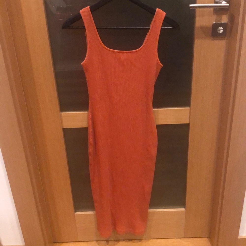 UNIQLO Fitted Orange Dress